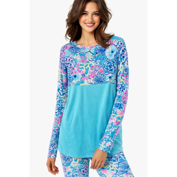 Lilly Pulitzer Tops - Lilly Pulitzer Finn Top in Light Blue sz S